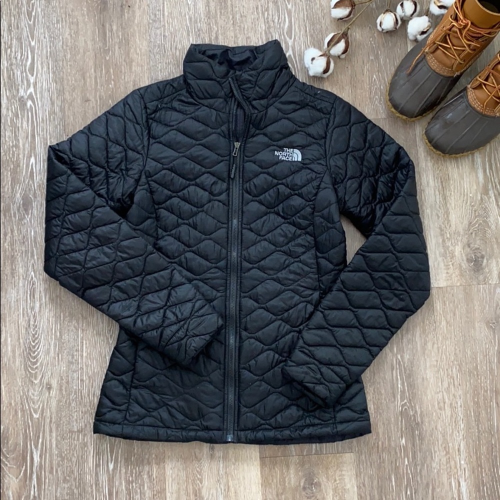 XS Women’s North Face Winter Jacket